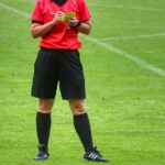 yellow-card-4496844_640