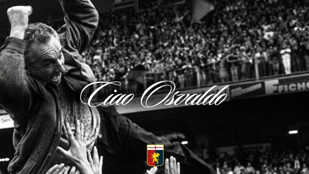 Osvaldo Bagnoli alza i pugni davanti alla folla, con la scritta «Ciao Osvaldo» sovrapposta in bianco e nero.